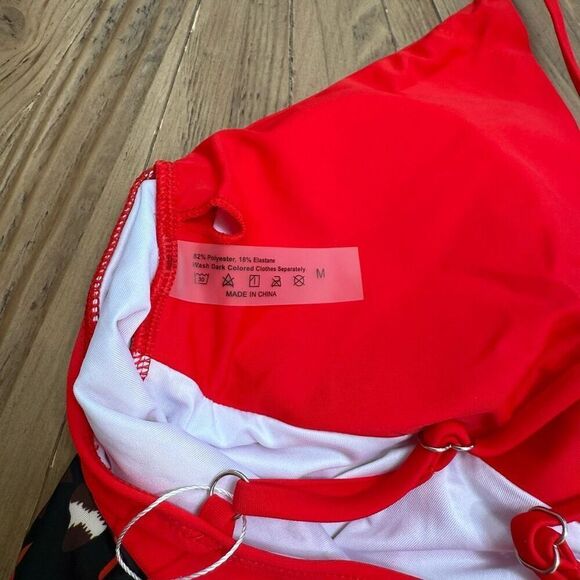 Red front strappy cross cross one piece floral swimsuit size medium - Picture 5 of 5